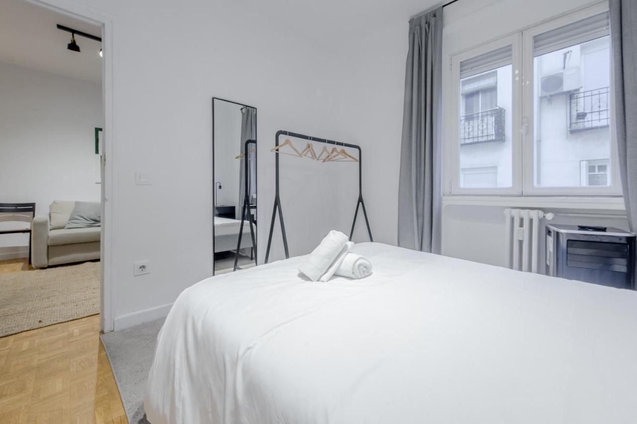 Centrico Apt Para 7P En La Latina/Centro Madrid Exterior photo